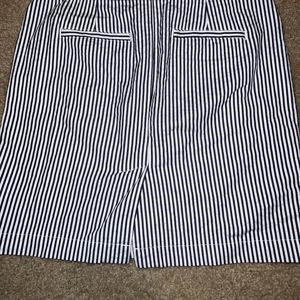 Tommy Hilfiger Black & White Striped Skirt size 2 - Picture 11 of 11